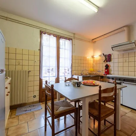 La Petite Caille - 10 *